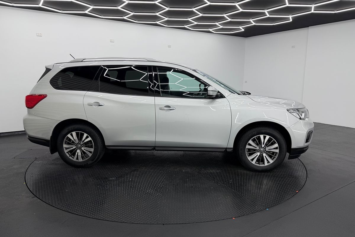 2017 Nissan Pathfinder ST R52 Series II