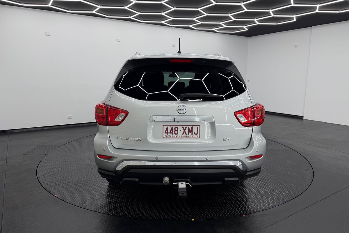 2017 Nissan Pathfinder ST R52 Series II