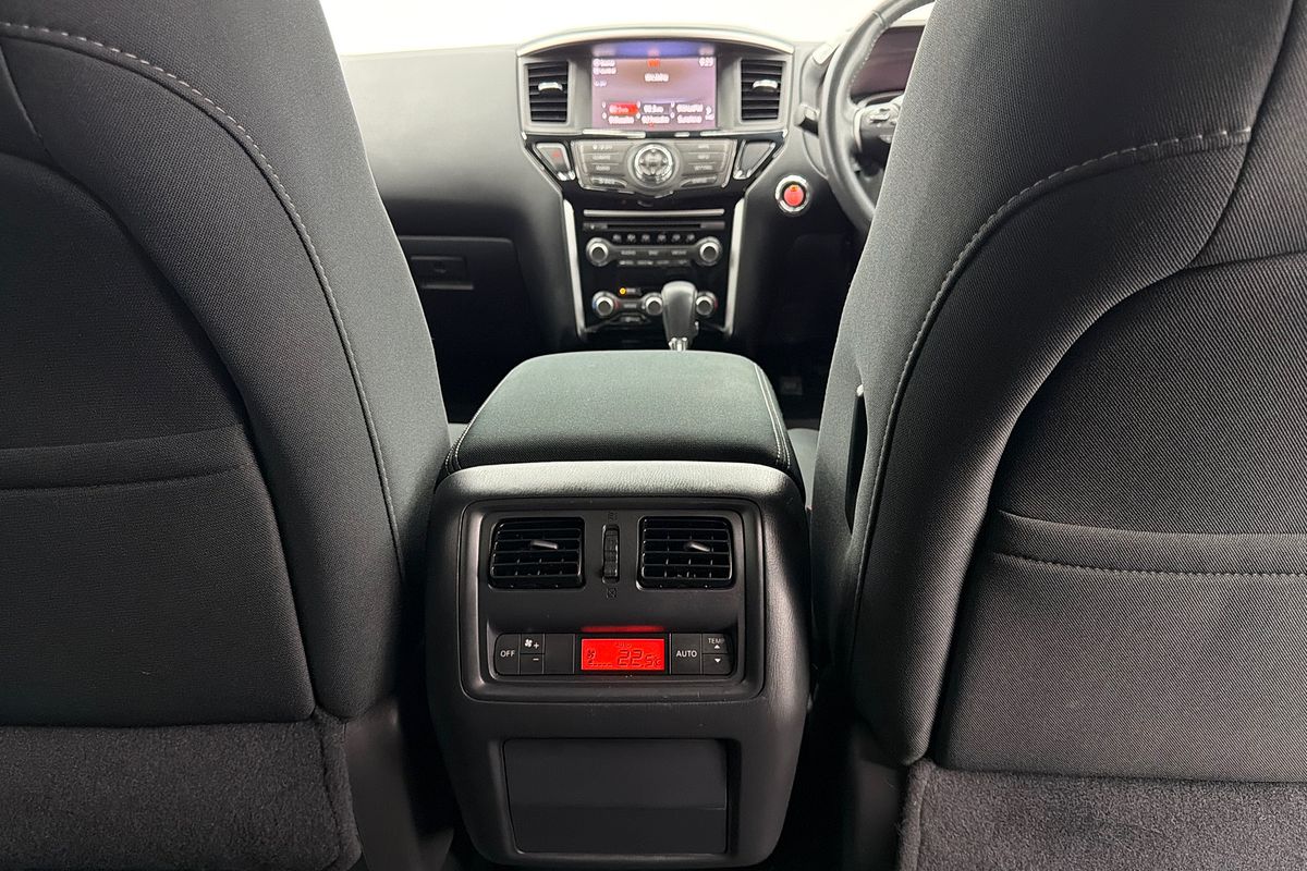 2017 Nissan Pathfinder ST R52 Series II