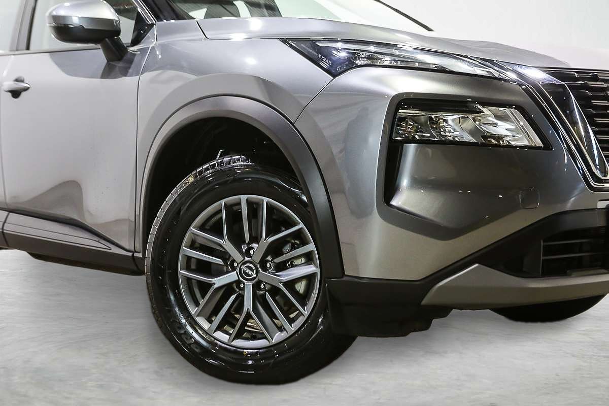 2025 Nissan X-TRAIL ST T33