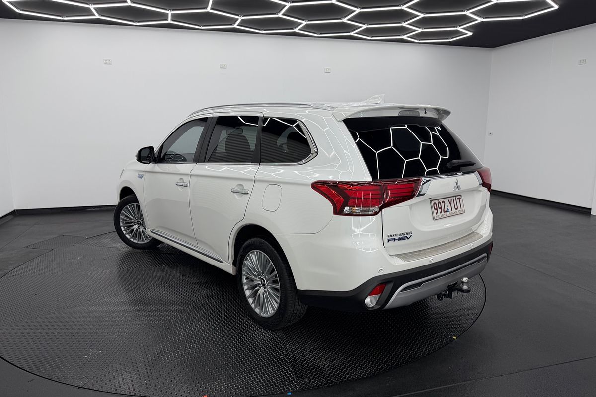 2018 Mitsubishi Outlander PHEV Exceed ZL