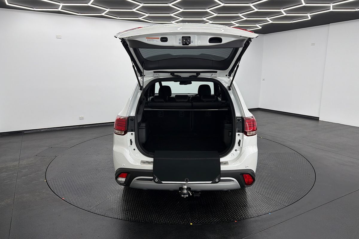 2018 Mitsubishi Outlander PHEV Exceed ZL