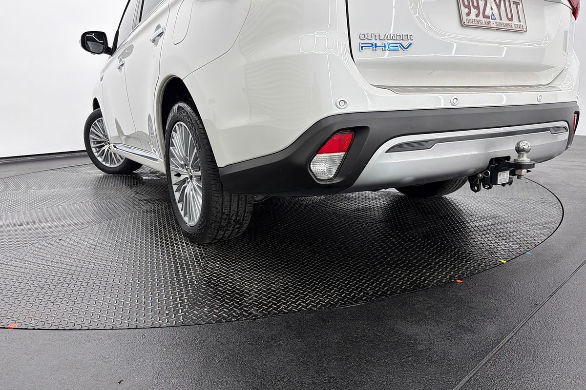2018 Mitsubishi Outlander PHEV Exceed ZL
