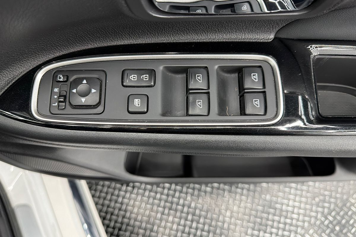 2018 Mitsubishi Outlander PHEV Exceed ZL