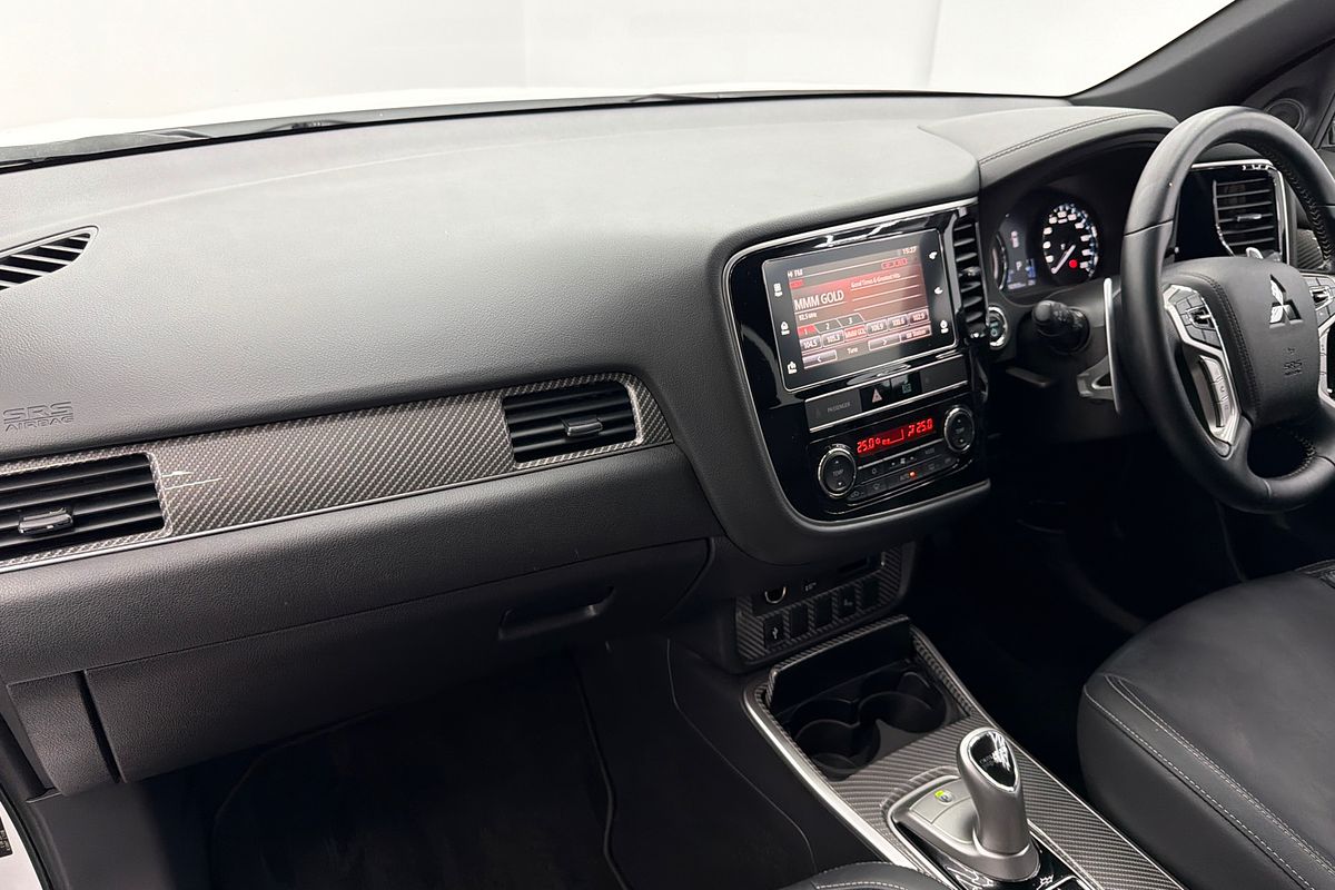 2018 Mitsubishi Outlander PHEV Exceed ZL