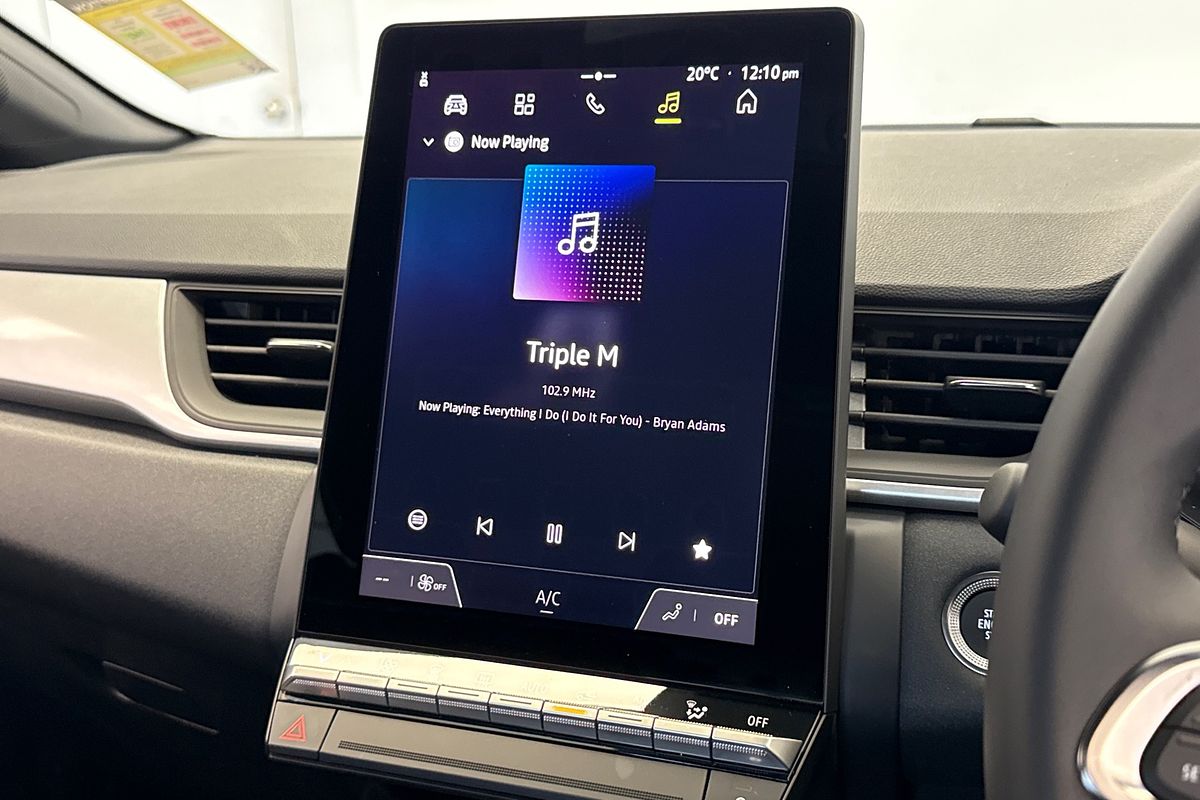 2025 Mitsubishi XE