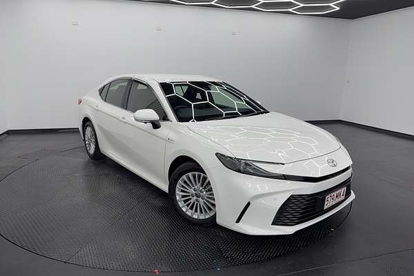 2025 Toyota Camry Ascent AXVH80R