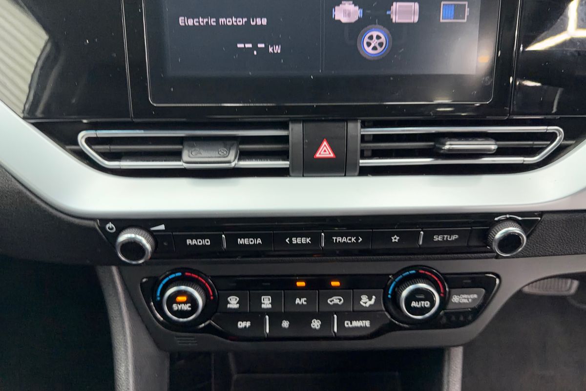 2022 Kia Niro HEV S SG2