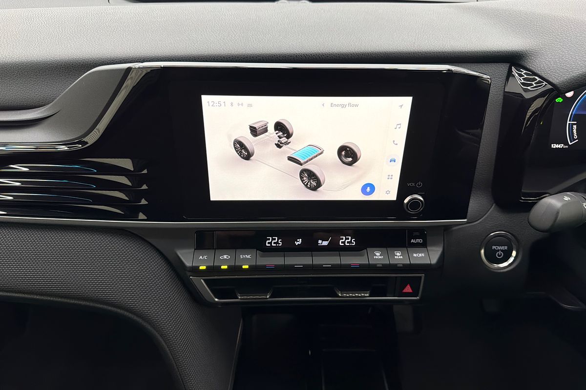 2025 Toyota Camry Ascent AXVH80R
