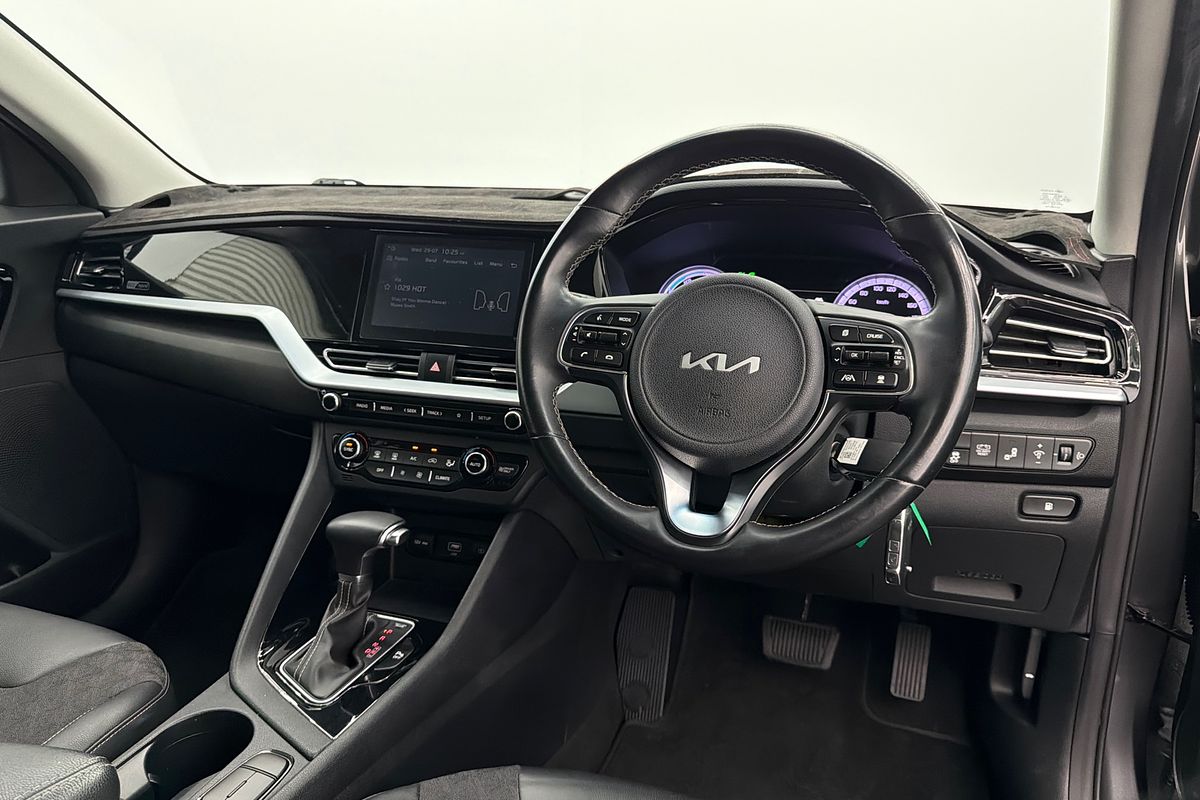 2022 Kia Niro HEV S SG2
