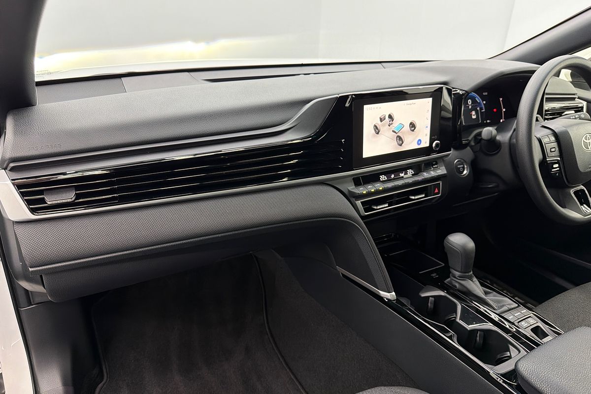 2025 Toyota Camry Ascent AXVH80R