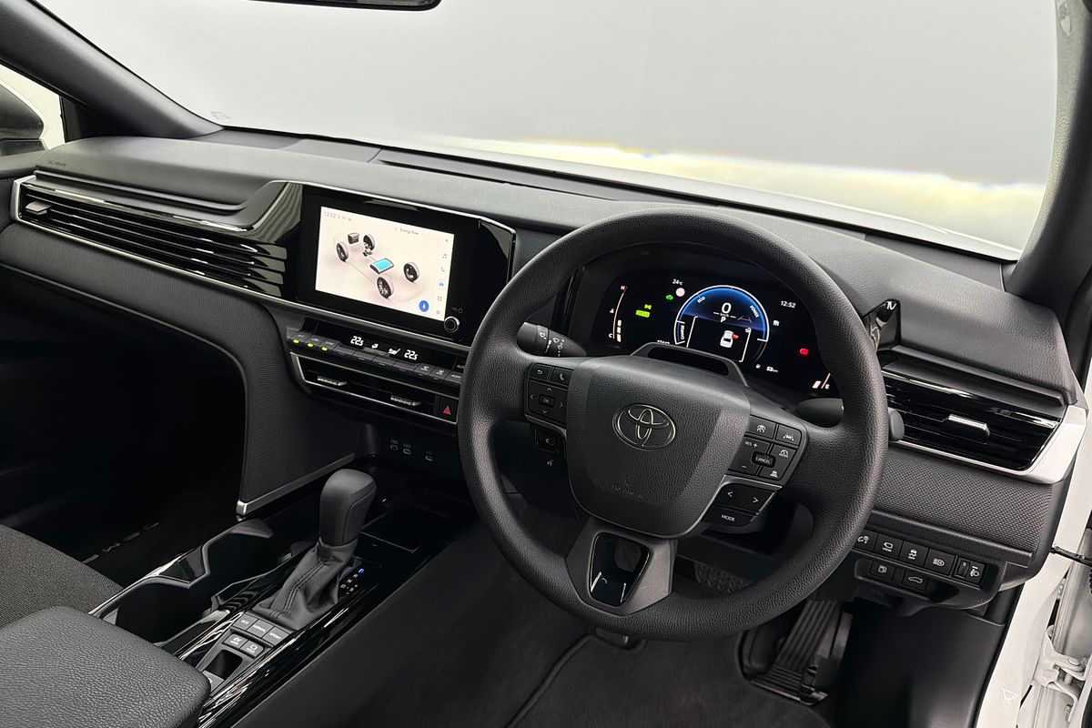 2025 Toyota Camry Ascent AXVH80R