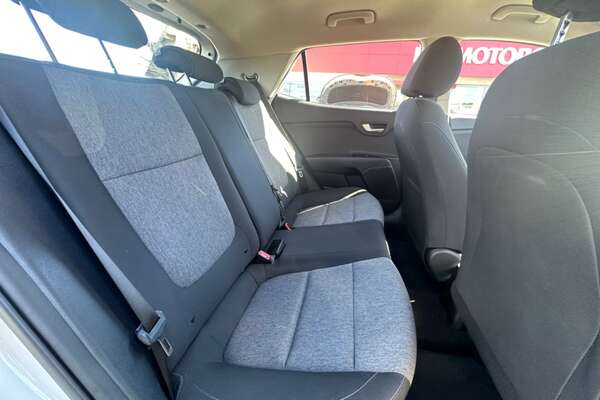 2022 Kia Stonic S YB