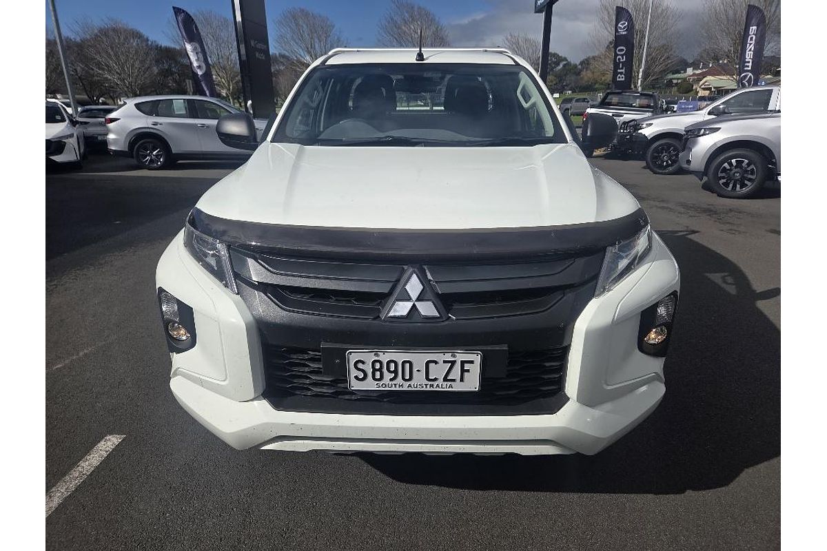 2023 Mitsubishi Triton GLX MR 4X4