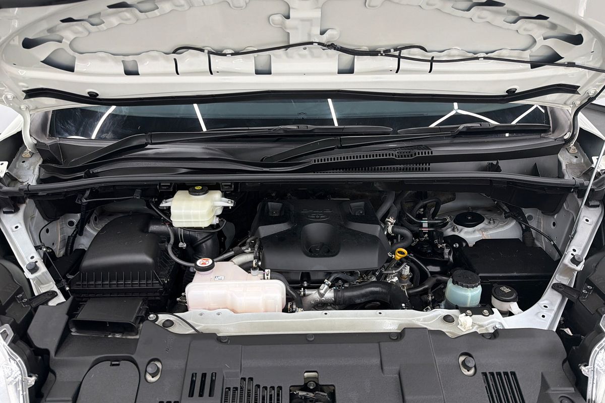 2024 Toyota Hiace GDH300R LWB