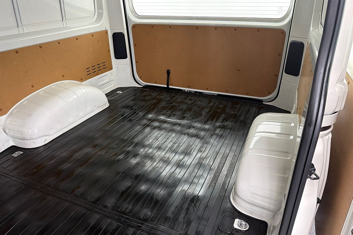 2024 Toyota Hiace GDH300R LWB