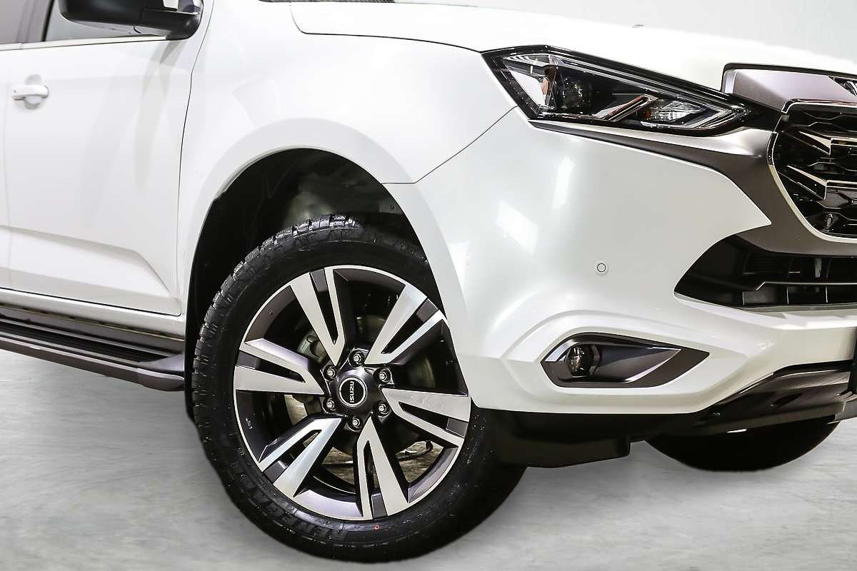 2023 Isuzu MU-X LS-T