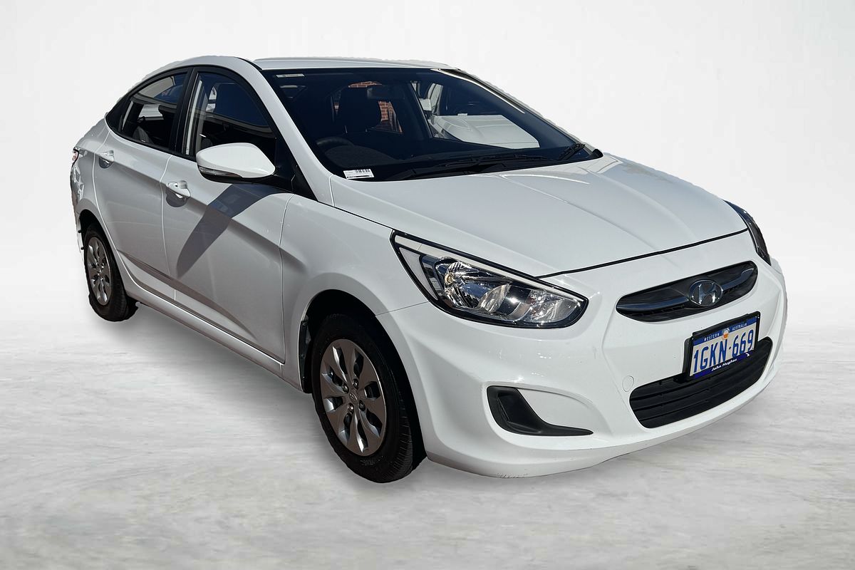2017 Hyundai Accent Active RB4