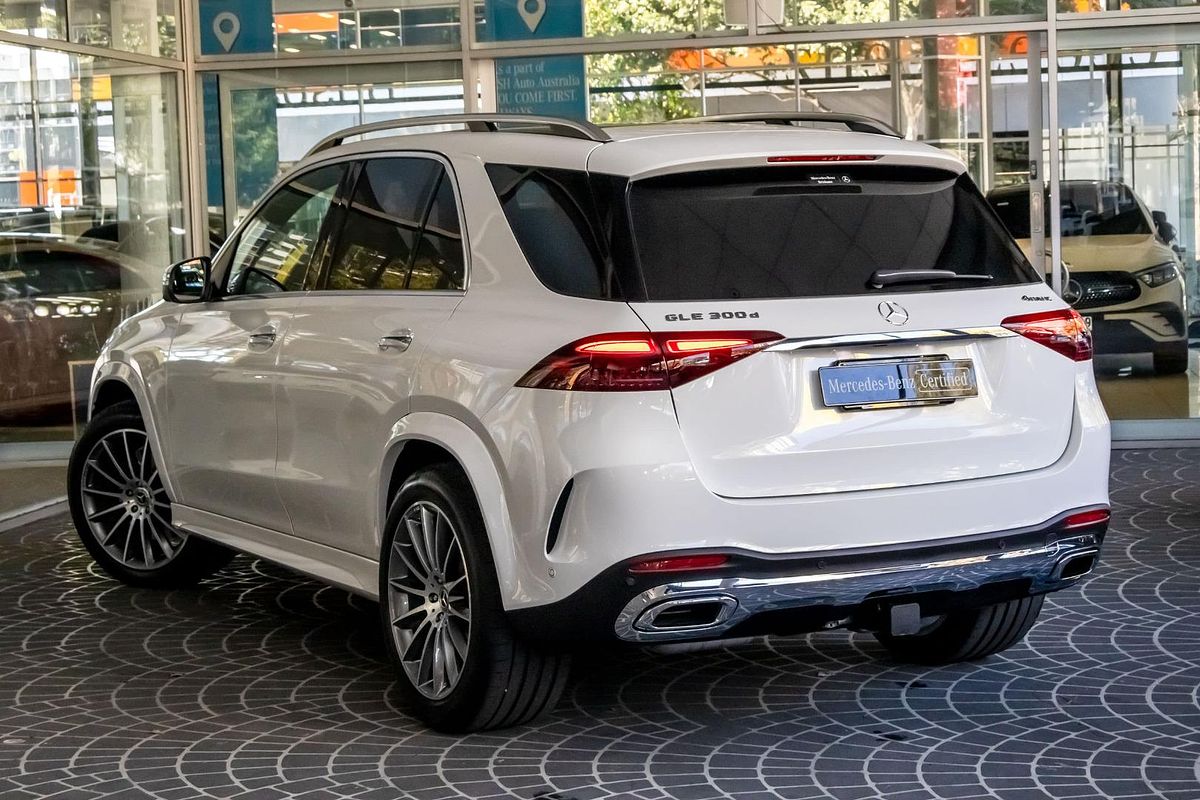 V167 805+055MY GLE300 d Editio n 7 WAG 9G 9sp