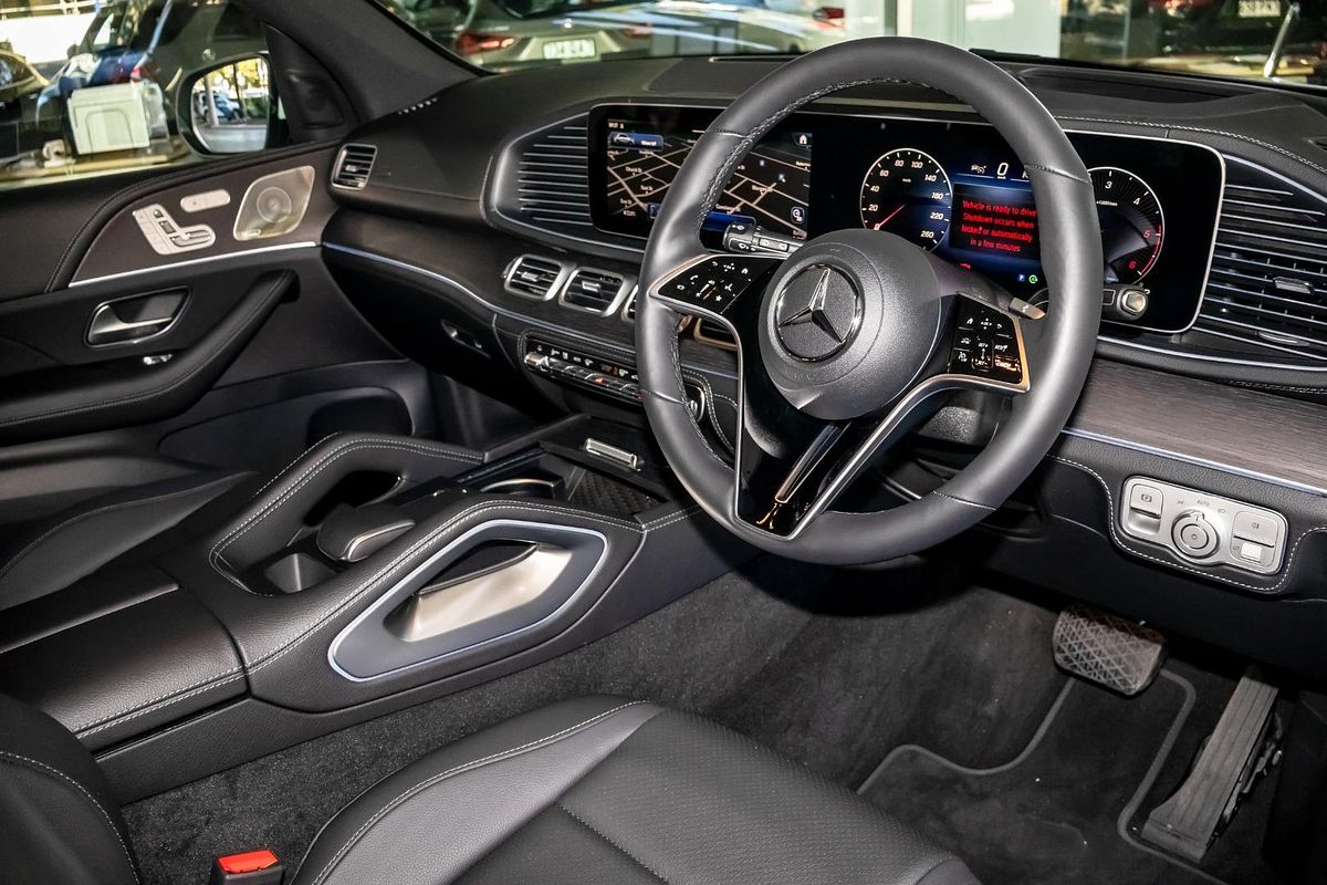V167 805+055MY GLE300 d Editio n 7 WAG 9G 9sp