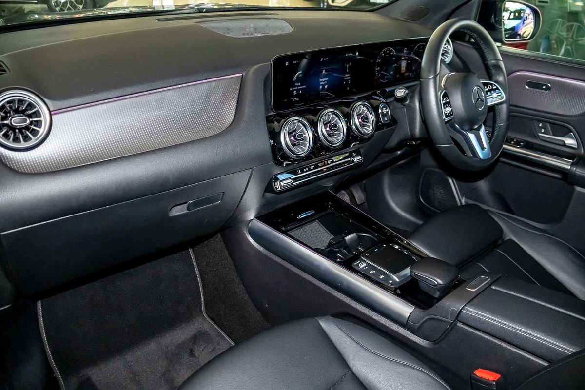 H247 802MY GLA200 Wagon 5dr DC T 7sp 1.3T
