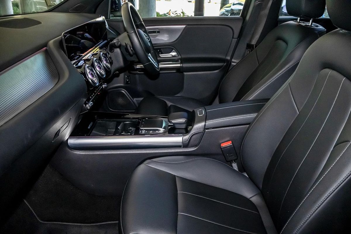 H247 802MY GLA200 Wagon 5dr DC T 7sp 1.3T