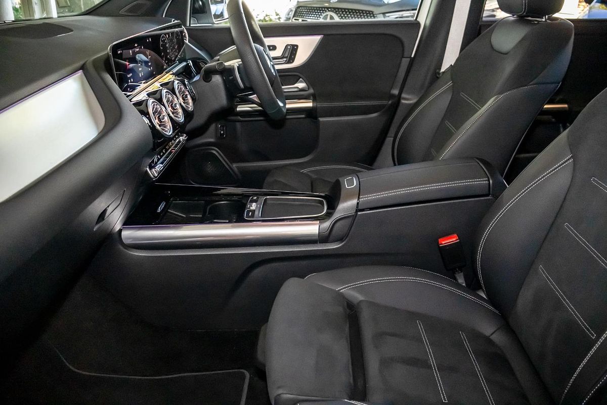 H247 806+056MY GLA200 Special Ed WAG DUAL 7sp