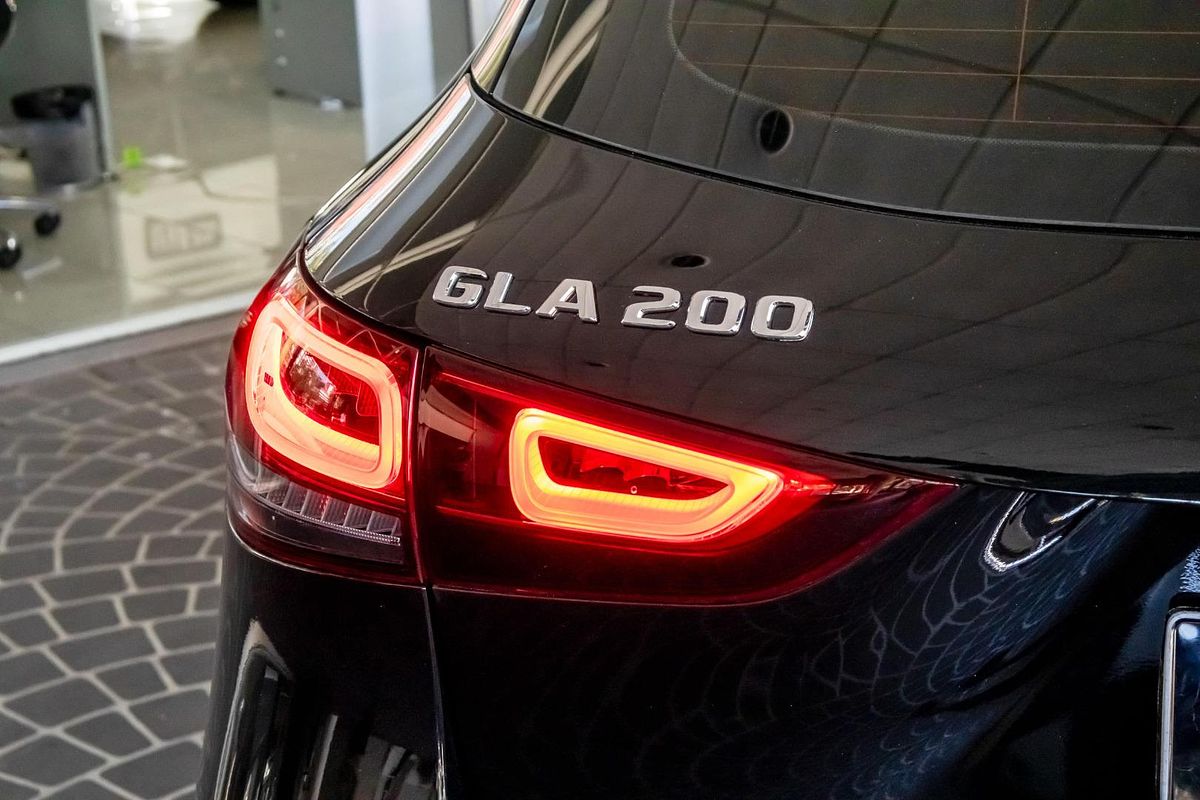 H247 802MY GLA200 Wagon 5dr DC T 7sp 1.3T