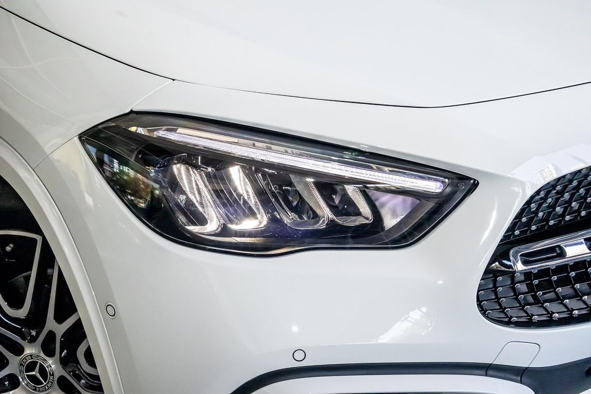 H247 806+056MY GLA200 Special Ed WAG DUAL 7sp