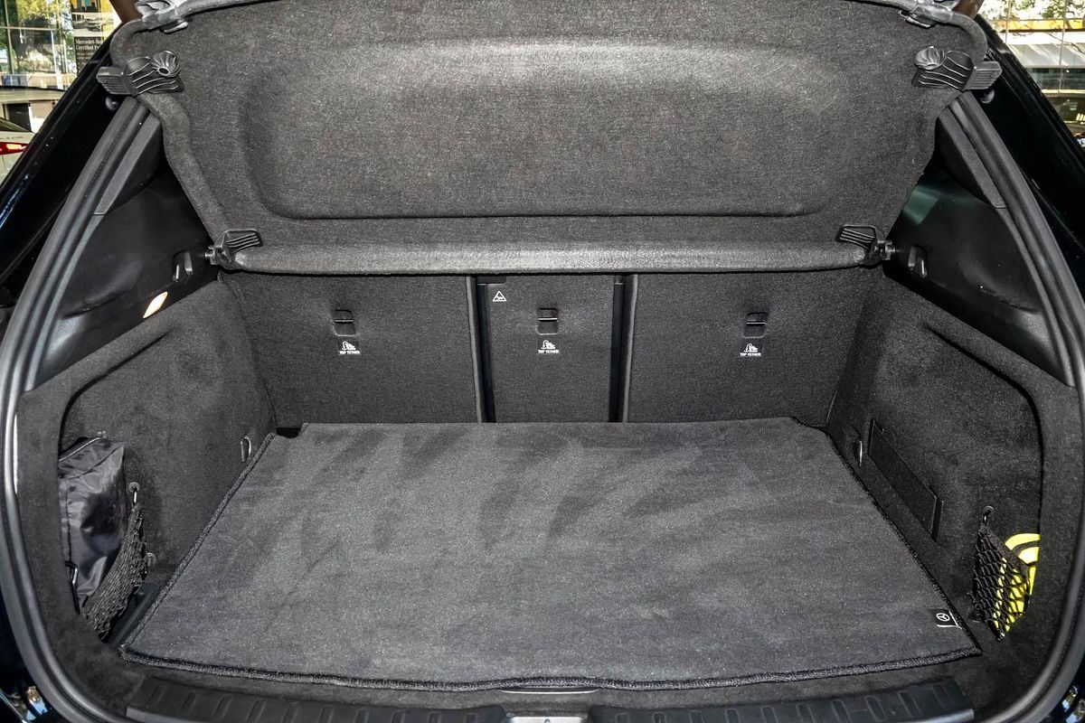 H247 802MY GLA200 Wagon 5dr DC T 7sp 1.3T