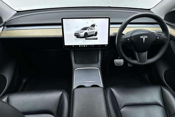 2023 Tesla Model Y Performance thumb-20