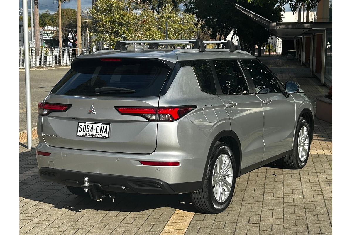 2021 Mitsubishi Outlander ES ZM