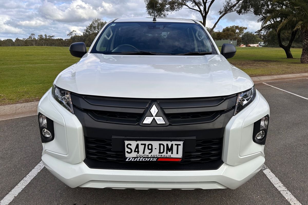 2022 Mitsubishi Triton GLX+ MR 4X4
