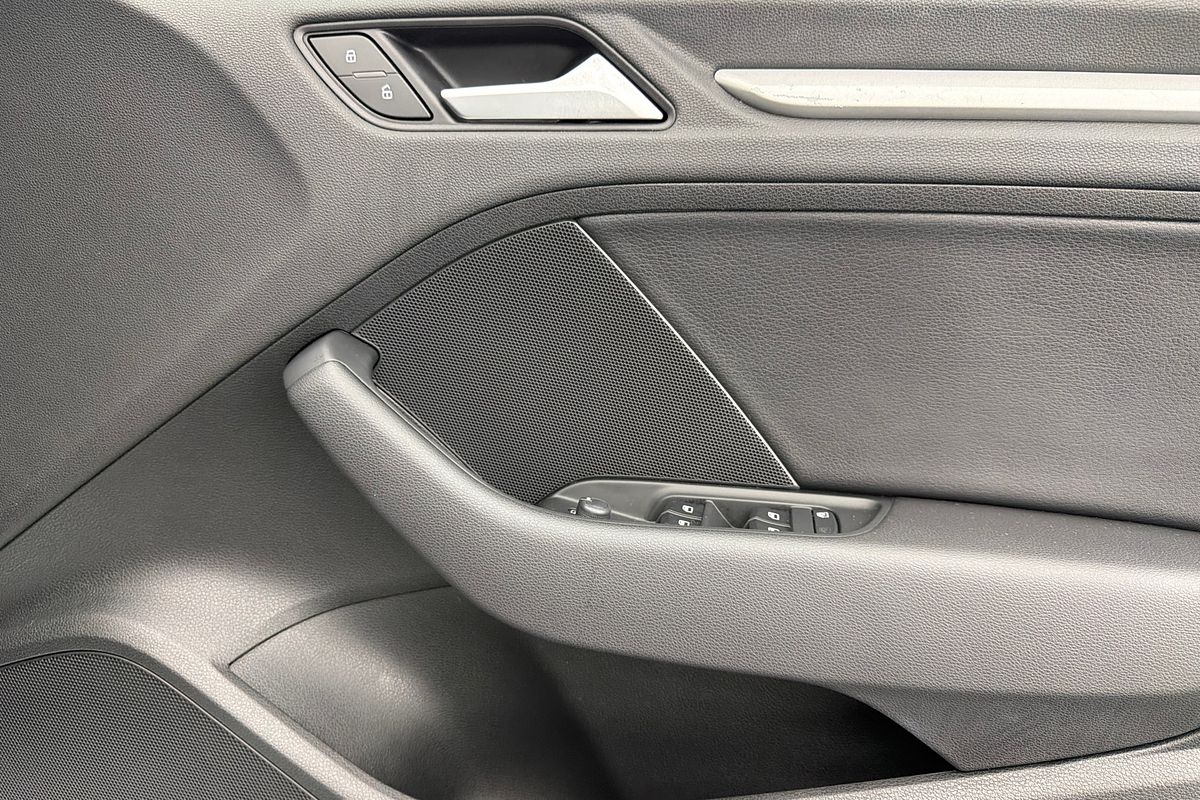 2014 Audi A3 Attraction 8V