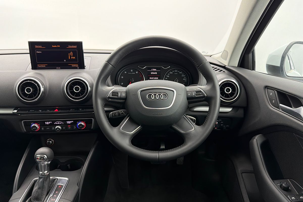 2014 Audi A3 Attraction 8V