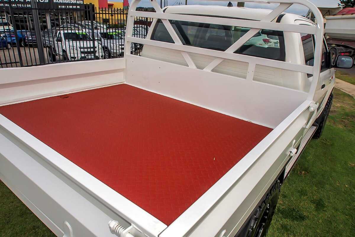 2014 Toyota Hilux SR KUN26R