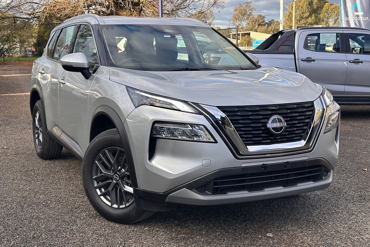 2025 Nissan X-TRAIL ST T33