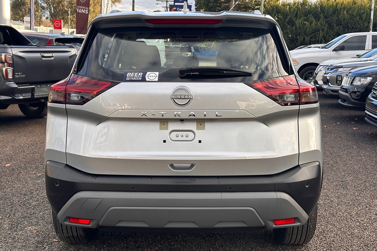 2025 Nissan X-TRAIL ST T33