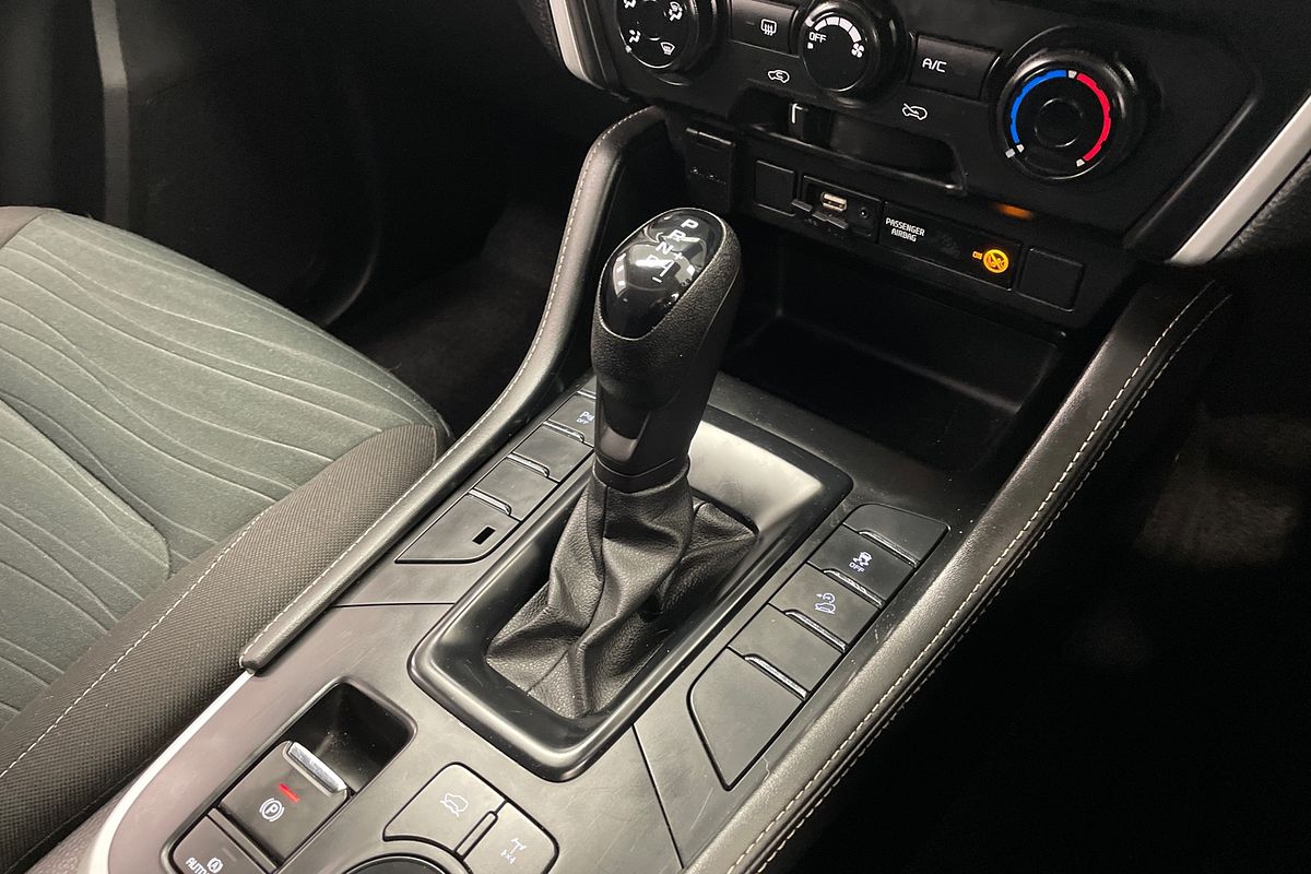 2023 Isuzu MU-X LS-M