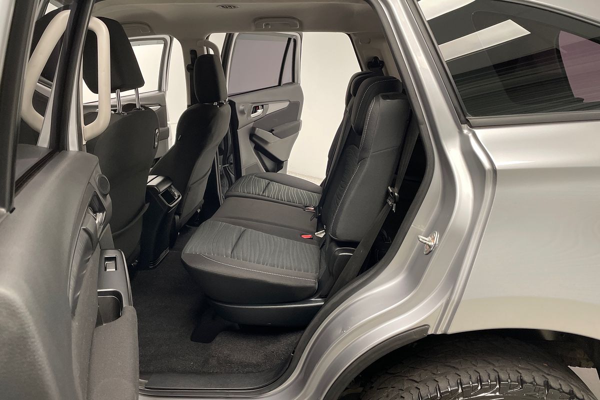 2023 Isuzu MU-X LS-M
