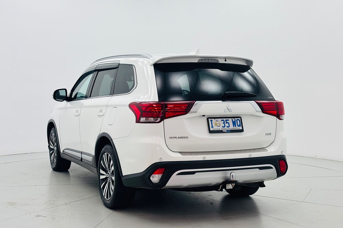 2020 Mitsubishi ZL Outlander LS 2.2L DIE 6AT AWD 7S
