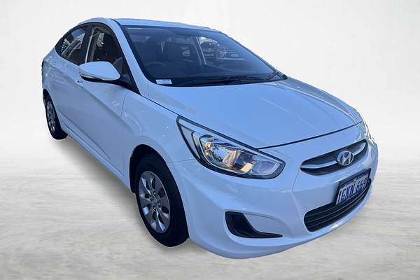 2017 Hyundai Accent Active RB4