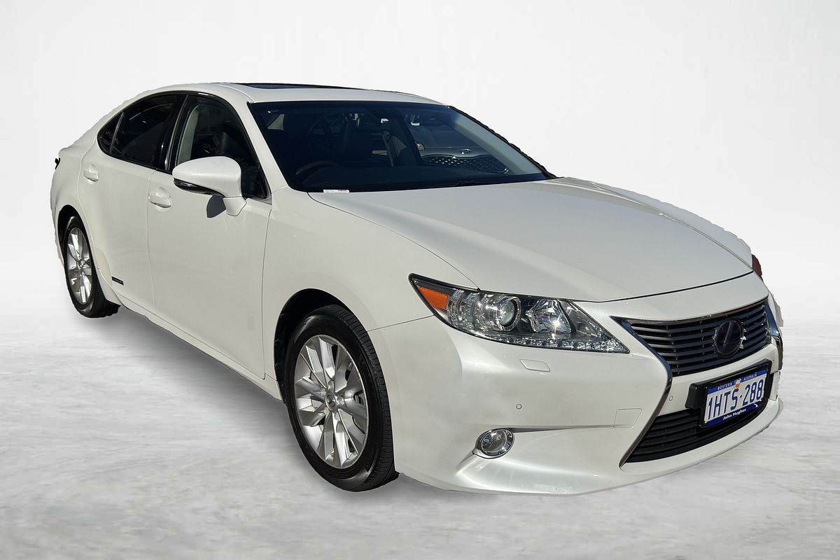 2014 Lexus ES ES300h Sports Luxury AVV60R