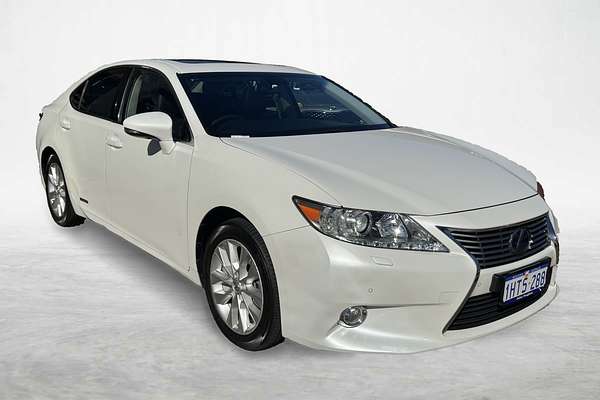 2014 Lexus ES ES300h Sports Luxury AVV60R