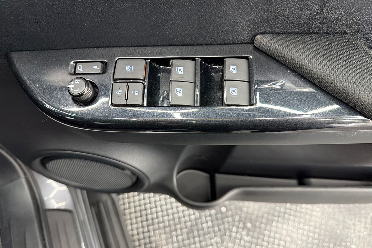 2022 Toyota Hilux SR5 GUN126R 4X4