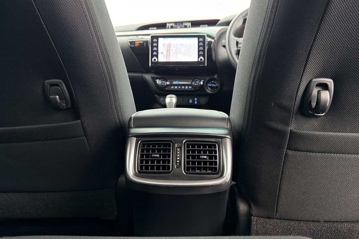 2022 Toyota Hilux SR5 GUN126R 4X4