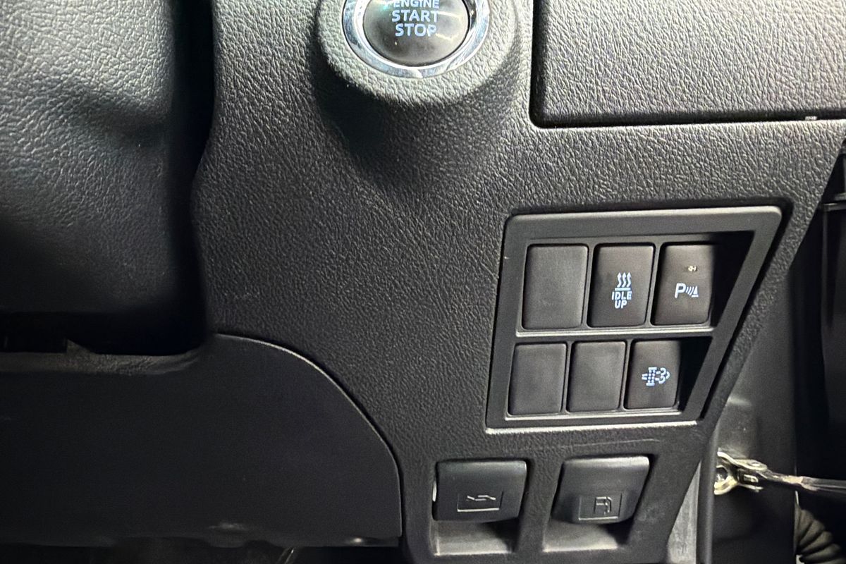 2022 Toyota Hilux SR5 GUN126R 4X4