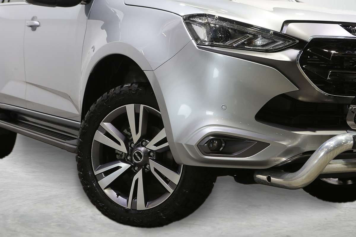 2023 Isuzu MU-X LS-T