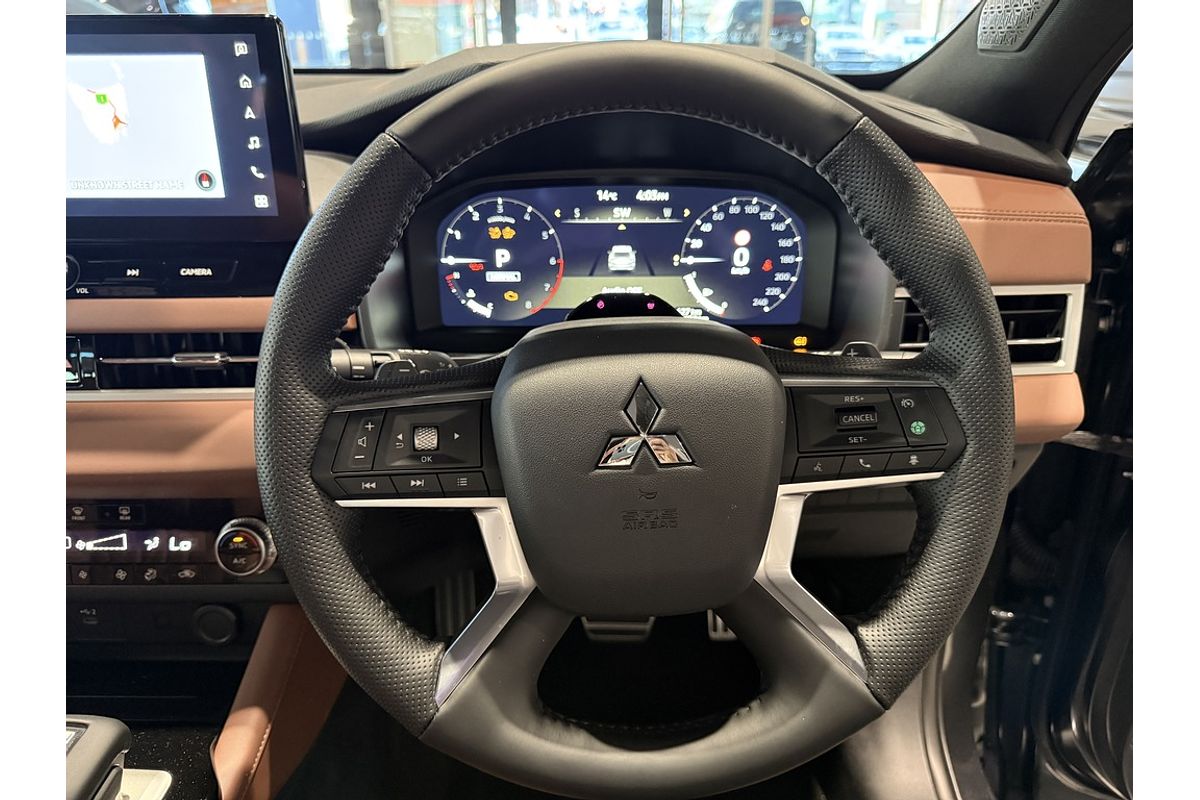 2025 Mitsubishi ZM Outlander EXCEED TOURER 2.5 AWD 5S