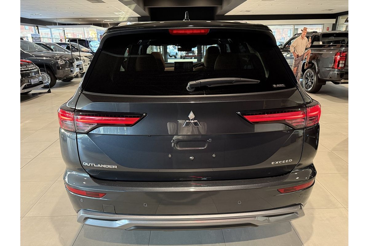 2025 Mitsubishi ZM Outlander EXCEED TOURER 2.5 AWD 5S
